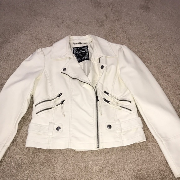 Guess Jackets & Blazers - Guess Jacket